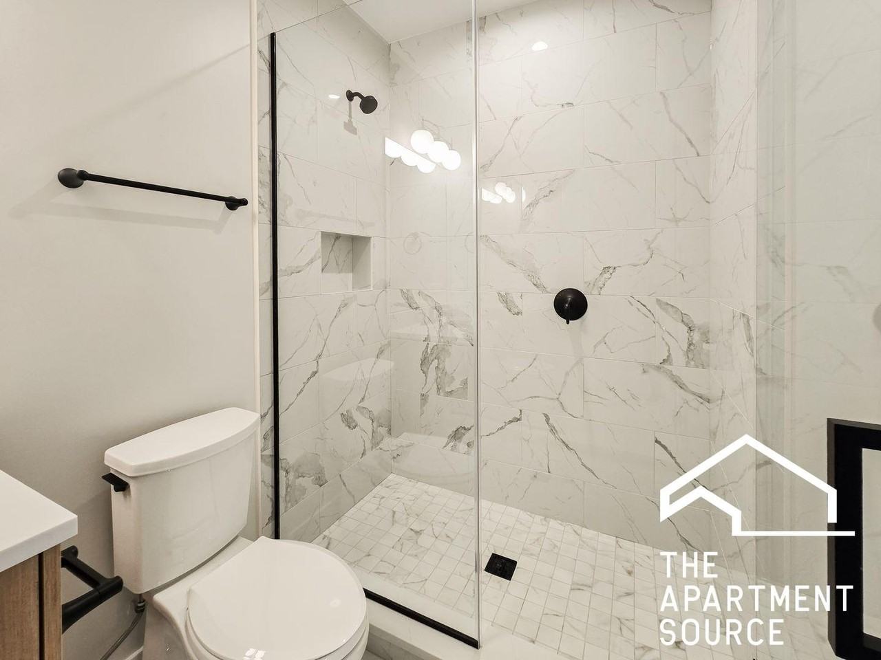 2241 N Bissell St #GDN - Photo 4 of 7