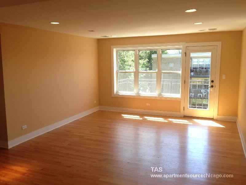 2542 W Fitch Ave #2 - Photo 3 of 6