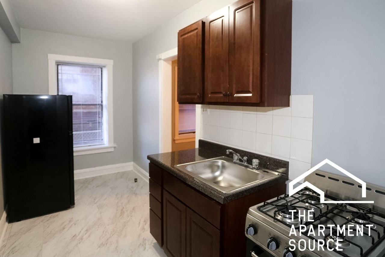4604 N Beacon St #2D - Photo 2 of 8