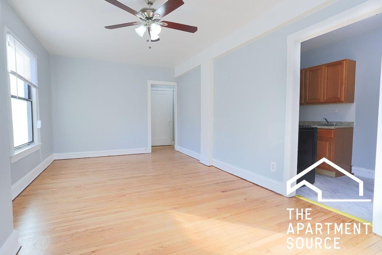 4604 N Beacon St #2D - Photo 4 of 8