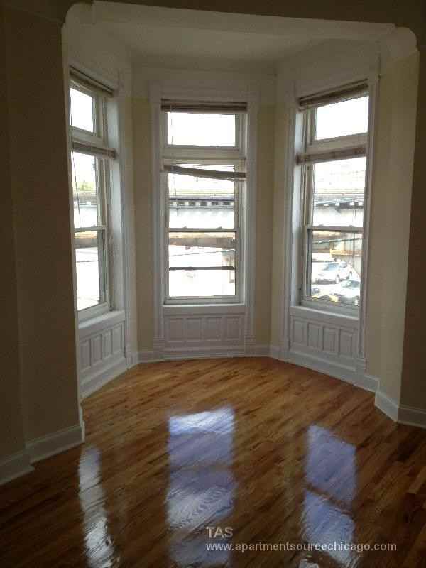 3358 N Sheffield Ave #3 - Photo 5 of 6