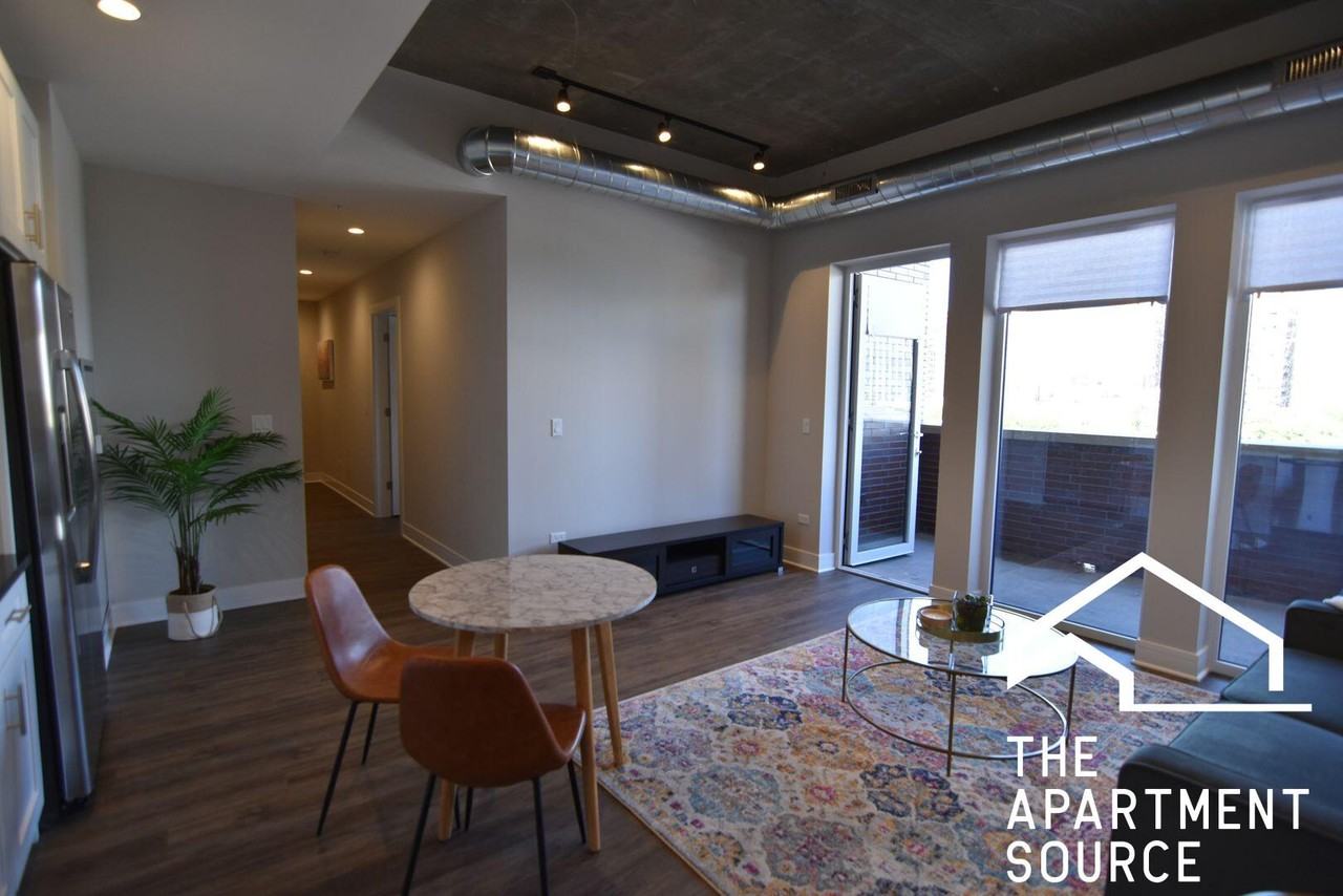 3833 N Broadway St #514 - Photo 4 of 36