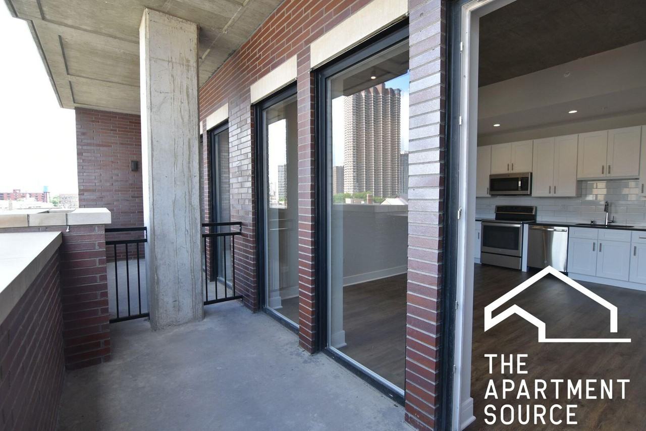 3833 N Broadway St #514 - Photo 5 of 36