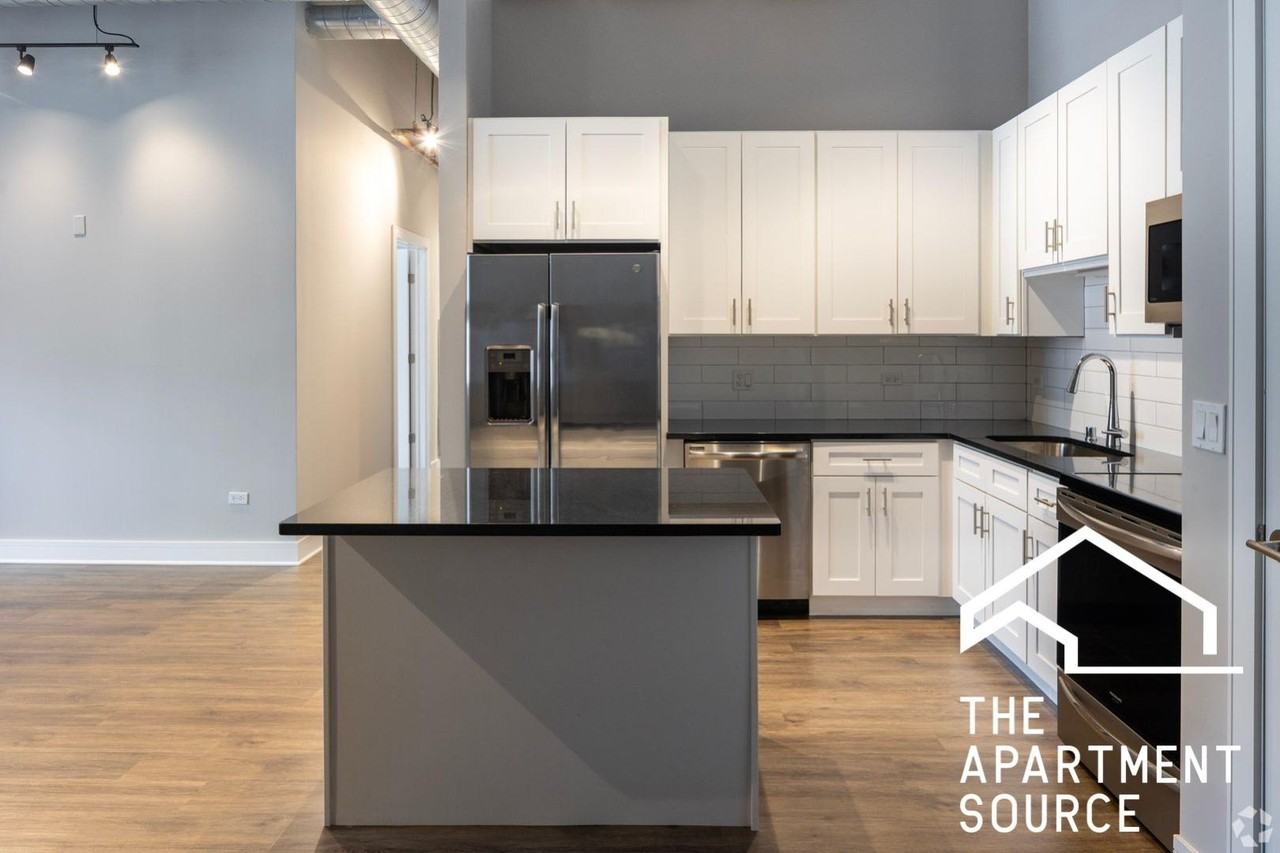 3833 N Broadway St #224 - Photo 5 of 37