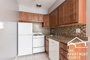 5820 N Sheridan Rd #305 - Photo 1 of 1