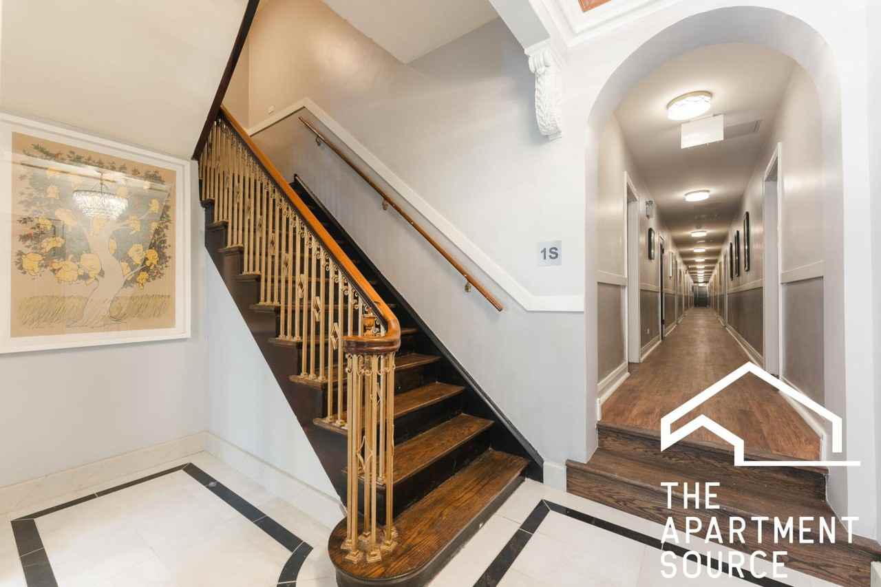640 W Wrightwood Ave #205 - Photo 7 of 11