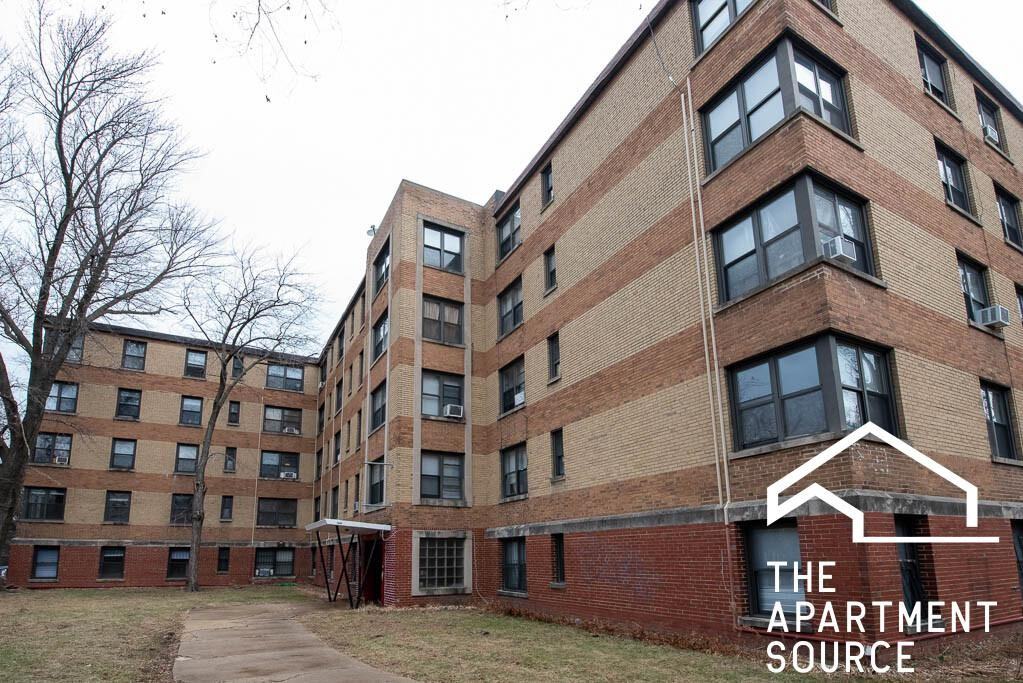 1360 W Touhy Ave #301 - Photo 3 of 4