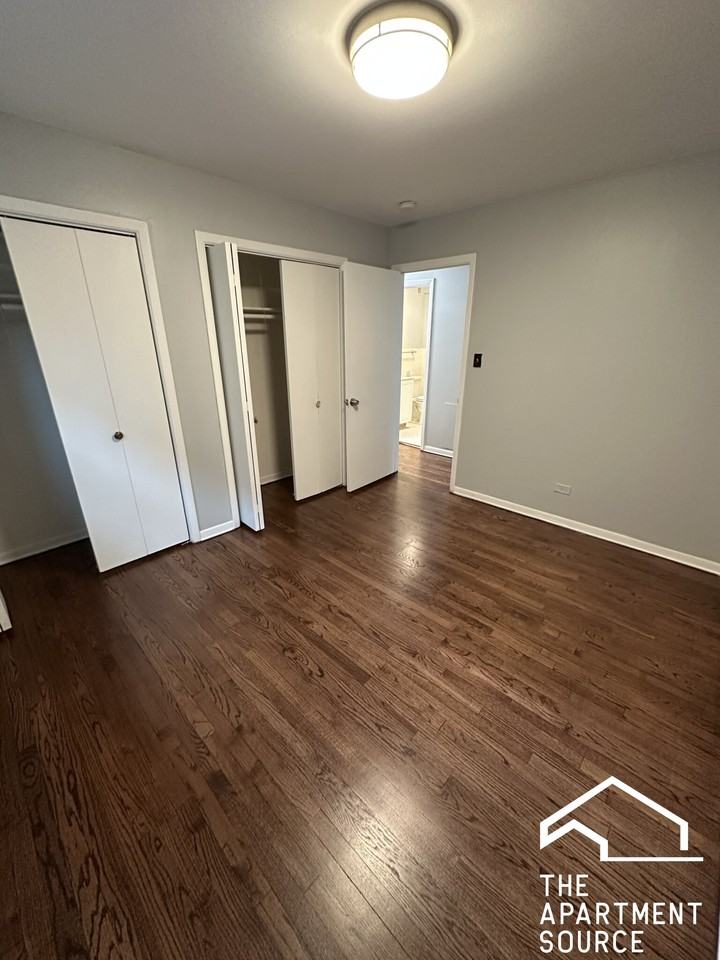 8644 Skokie Blvd #201 - Photo 7 of 25
