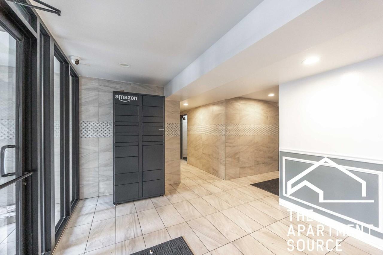 6011 N Winthrop Ave #407 - Photo 7 of 14