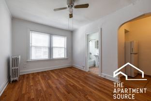 1135 W Lunt Ave #307 - Photo 1 of 1