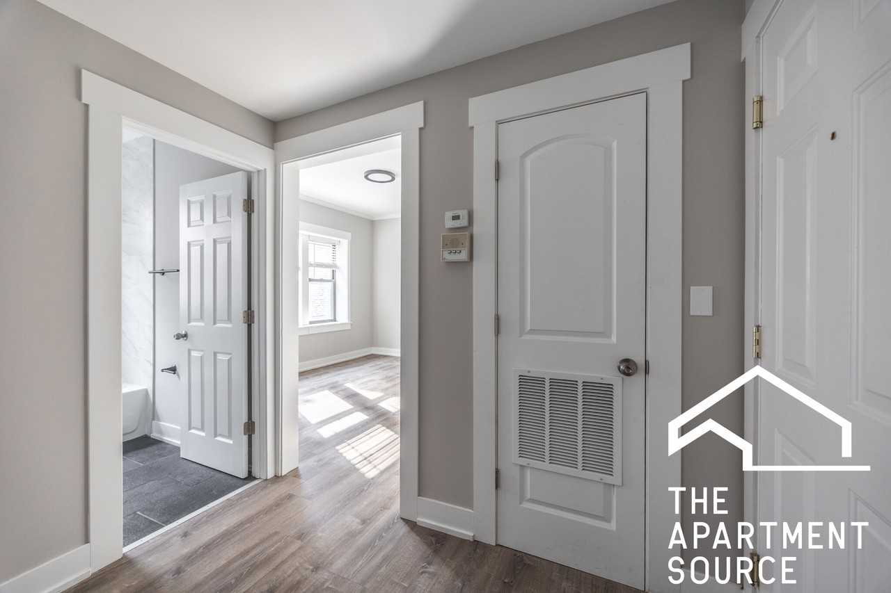 6519 N Newgard Ave #3D - Photo 6 of 15