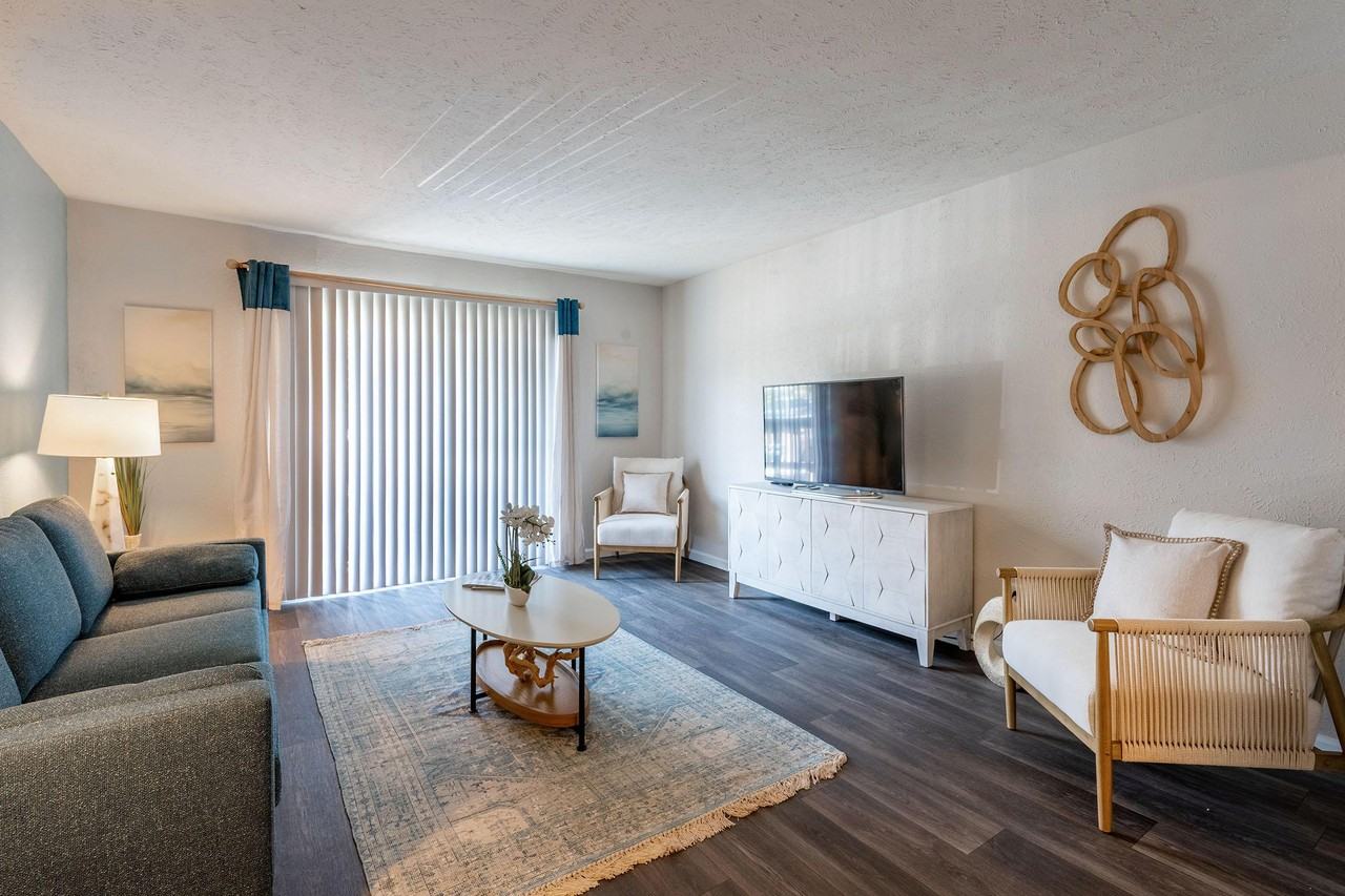 Chase Cove Apartments - Photo 2 of 50