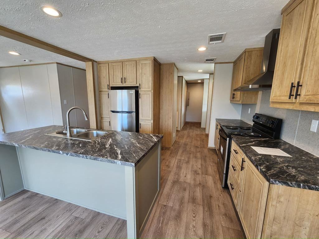 12 Eland Dr #012