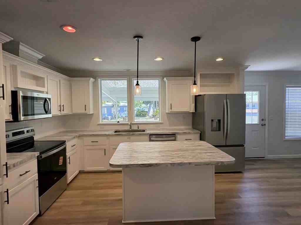 19404 Bermuda Ct - Photo 4 of 18