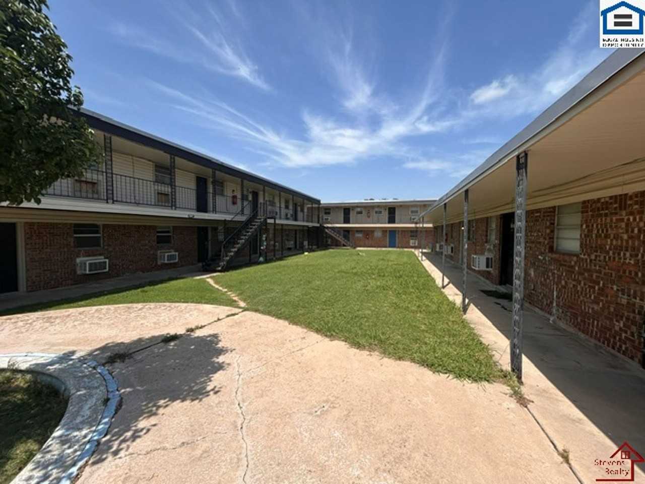 Highpoint Estate Apartments - Photo 7 of 24