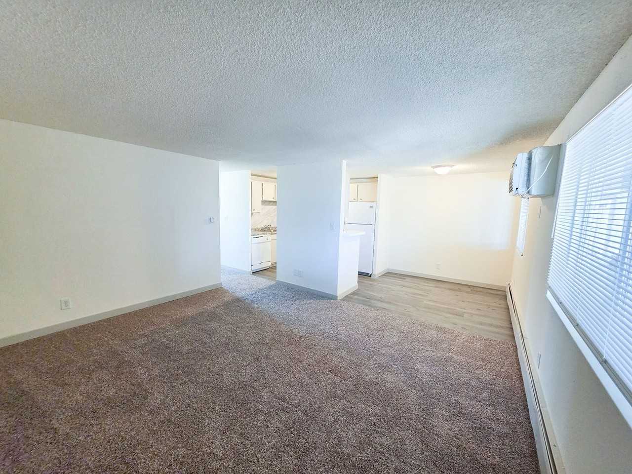 Sunstone Apartments - Photo 6 of 38