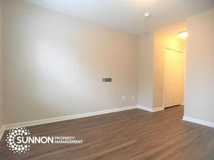 6439 Saint Bernard Way - Photo 4 of 26