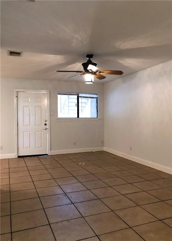 7001 Oak Meadow Cir #B - Photo 7 of 12