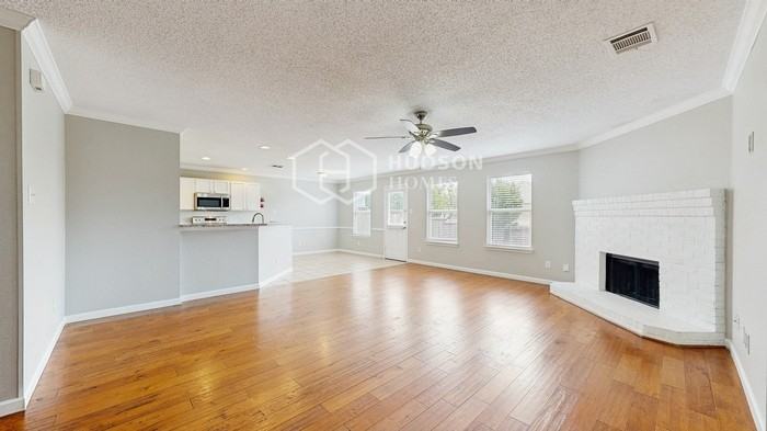 2209 Teddy Roosevelt Dr - Photo 6 of 30