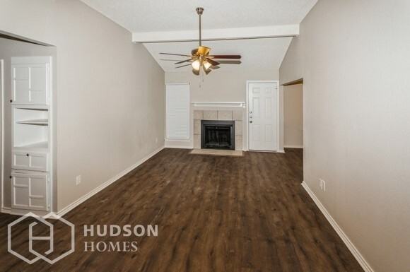 630 Little Ln - Photo 4 of 14