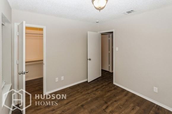 630 Little Ln - Photo 5 of 14