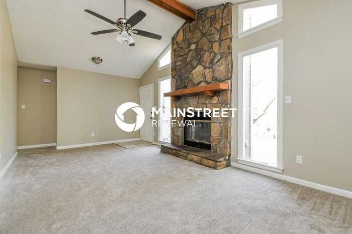 5741 Balboa Ter - Photo 4 of 15