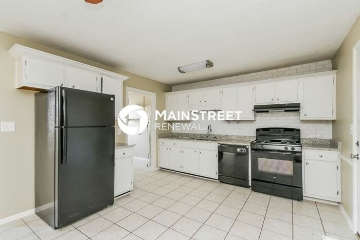 5741 Balboa Ter - Photo 7 of 15