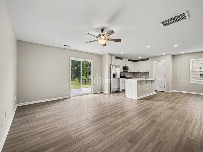 1548 Forkhorn Dr #59 - Photo 7 of 33