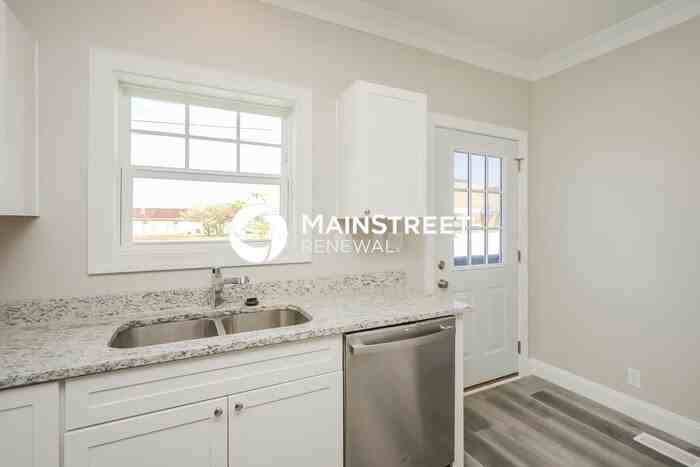 3139 4th Ave S - Photo 4 of 17