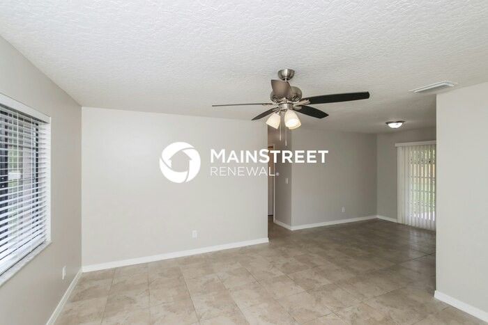 763 Bremerhaven St Nw - Photo 5 of 16