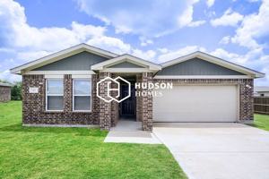 featured image of 2402 Abigail Ln
