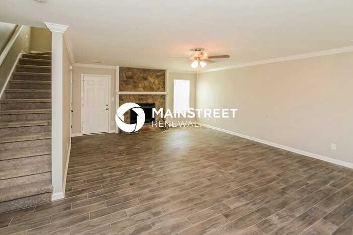 9327 Camberwell Rd - Photo 5 of 17