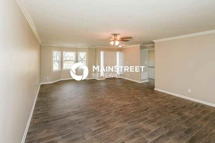 9327 Camberwell Rd - Photo 7 of 17