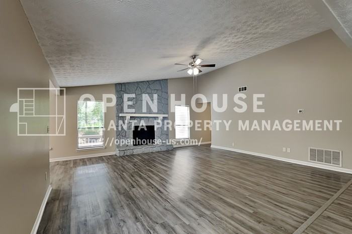 1207 Ridgeside Dr Nw - Photo 5 of 20