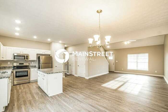 9137 River Trail Dr - Photo 3 of 16