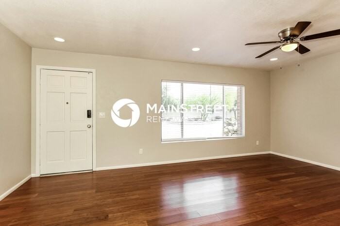 8720 N 53rd Ave - Photo 3 of 16