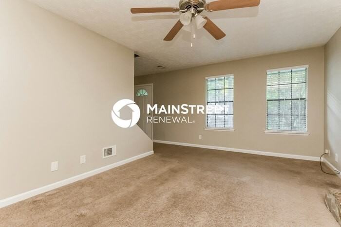 6125 Creekford Dr - Photo 4 of 15