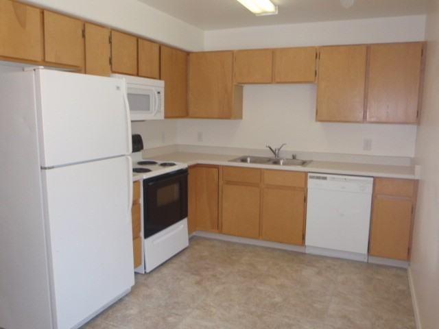 2343 S 3rd St W #D - Photo 5 of 14