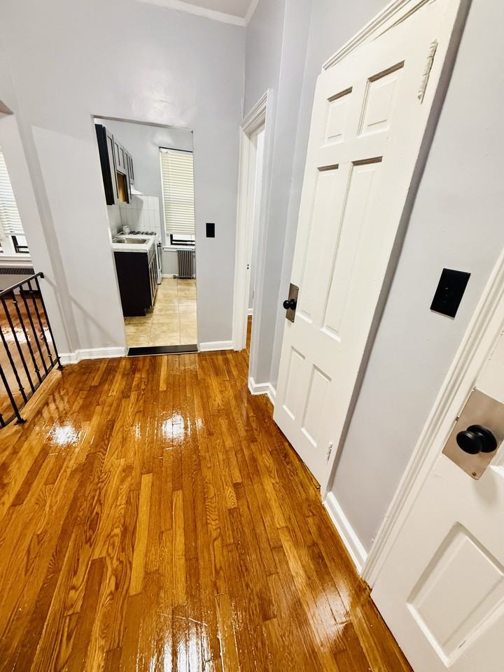 33 S Munn Ave #1E - Photo 2 of 15