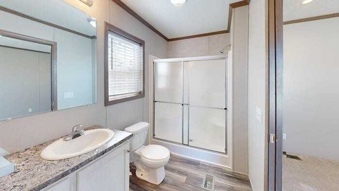 360 Continental Ave - Photo 2 of 14