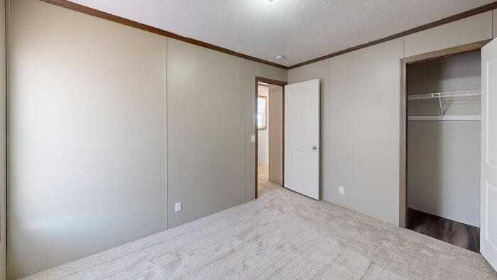 360 Continental Ave - Photo 7 of 14