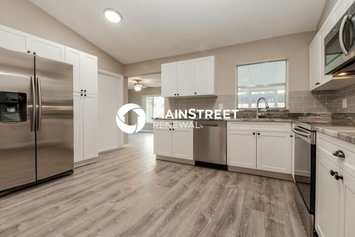 3527 Murrow St - Photo 4 of 16