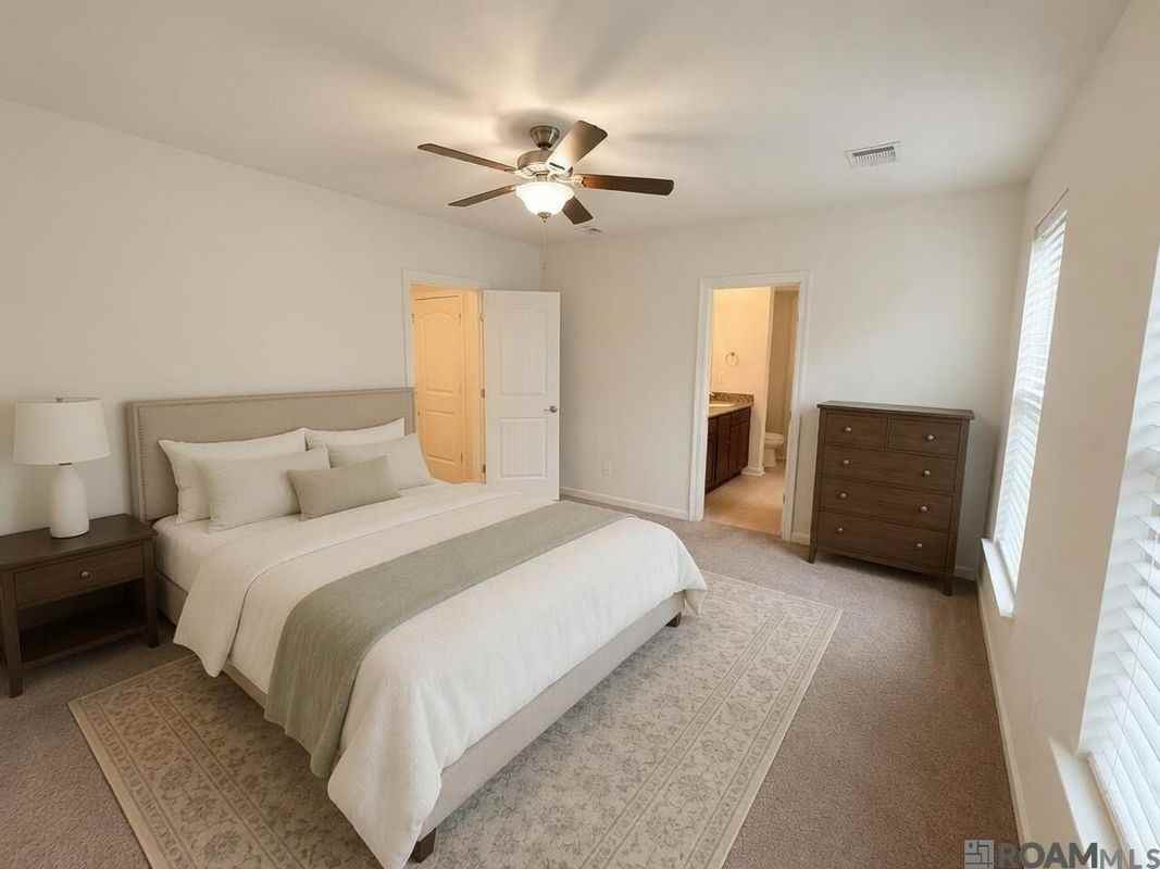 1439 Granby Dr - Photo 4 of 10