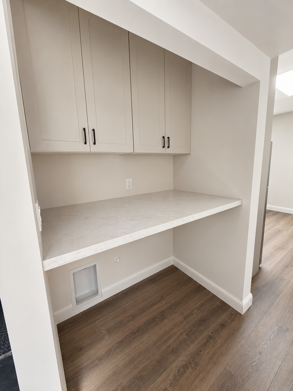 926 E Dryden St ##Adu - Photo 3 of 12