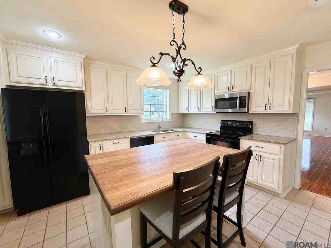 40174 Alise Ave - Photo 4 of 13