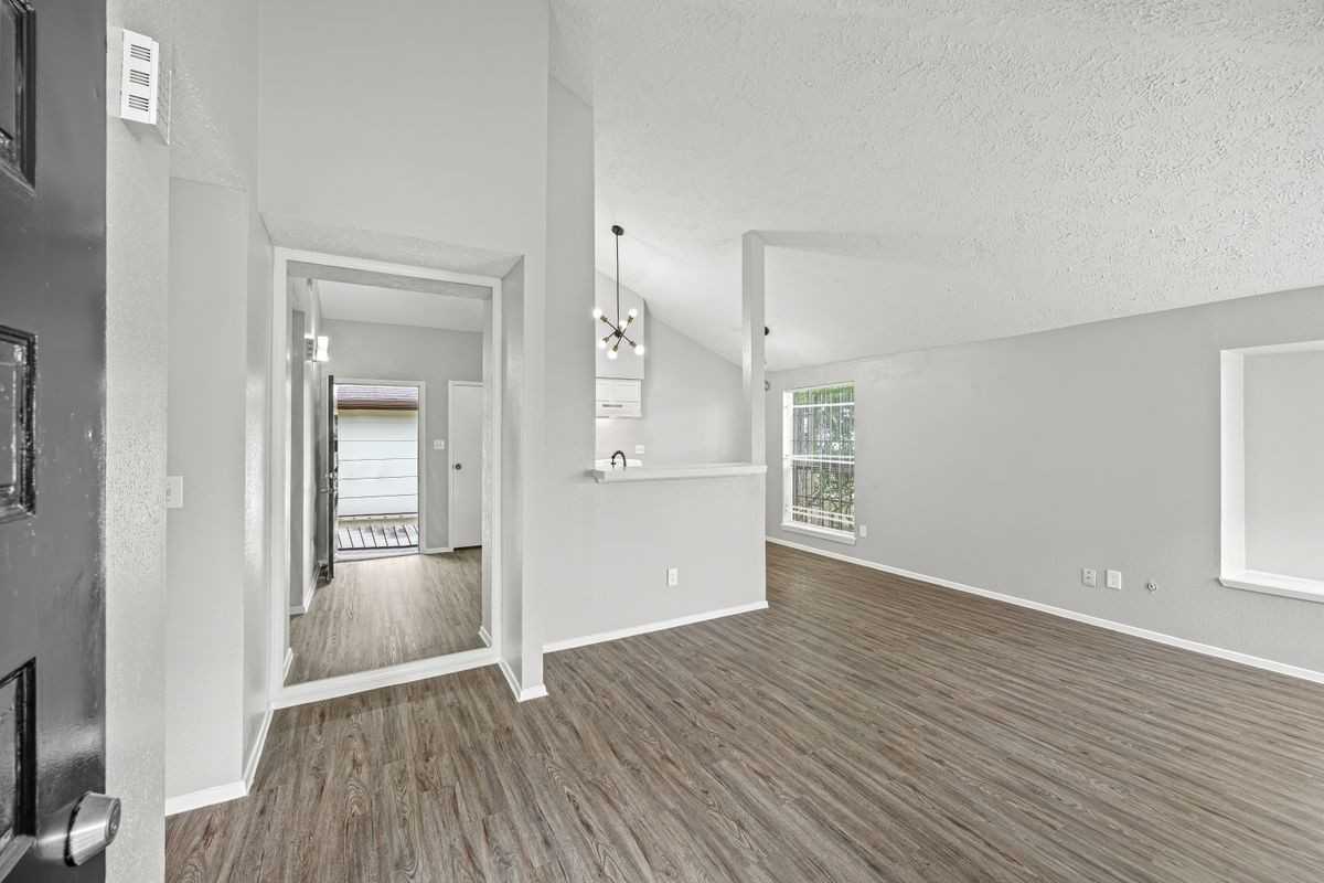 10066 Sharpton Dr - Photo 6 of 17
