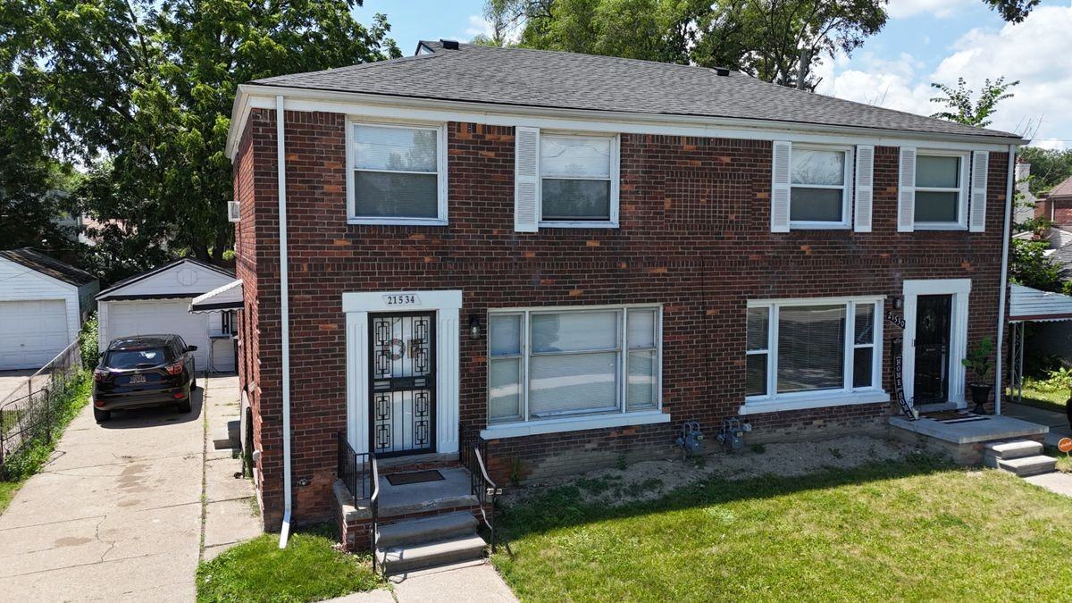 21534 Moross Rd - Photo 2 of 16