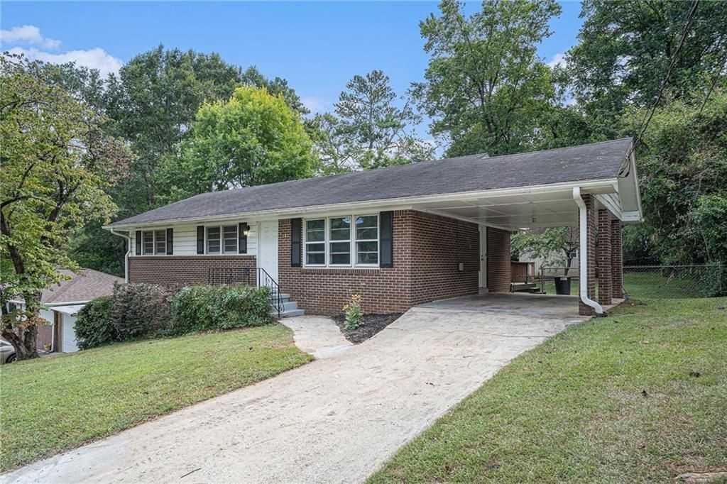 2839 Concord Dr - Photo 2 of 26
