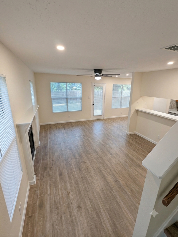 13303 Lyndhurst St - Photo 3 of 14