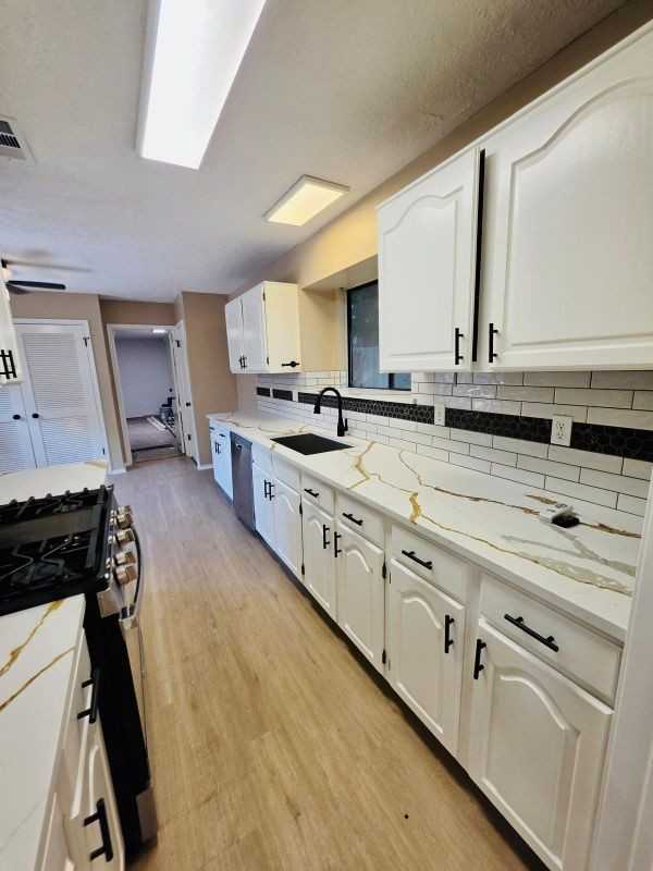 13438 Nevermore Dr - Photo 3 of 32